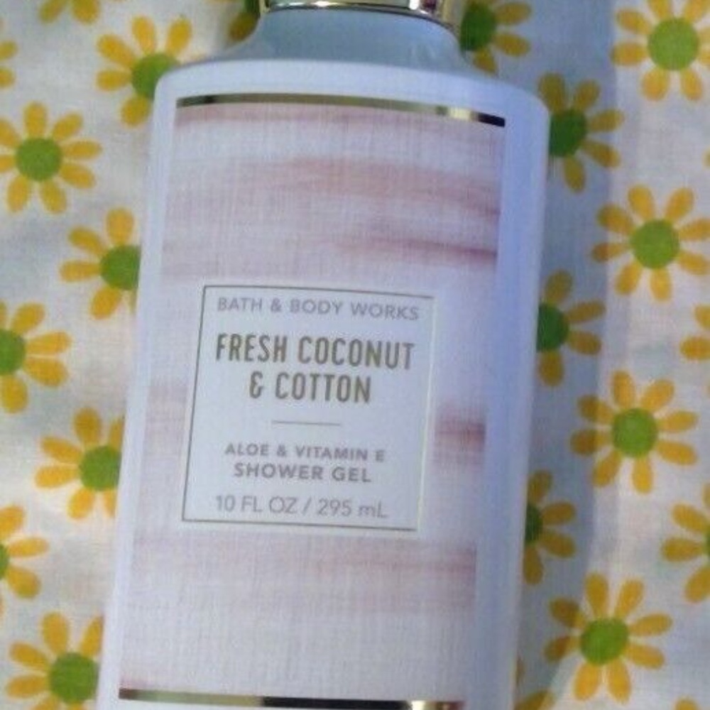 Fresh Coconut & Cotton Shower Gel